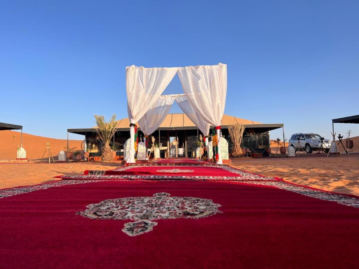 Aladdin Merzouga Camp Екстер'єр фото